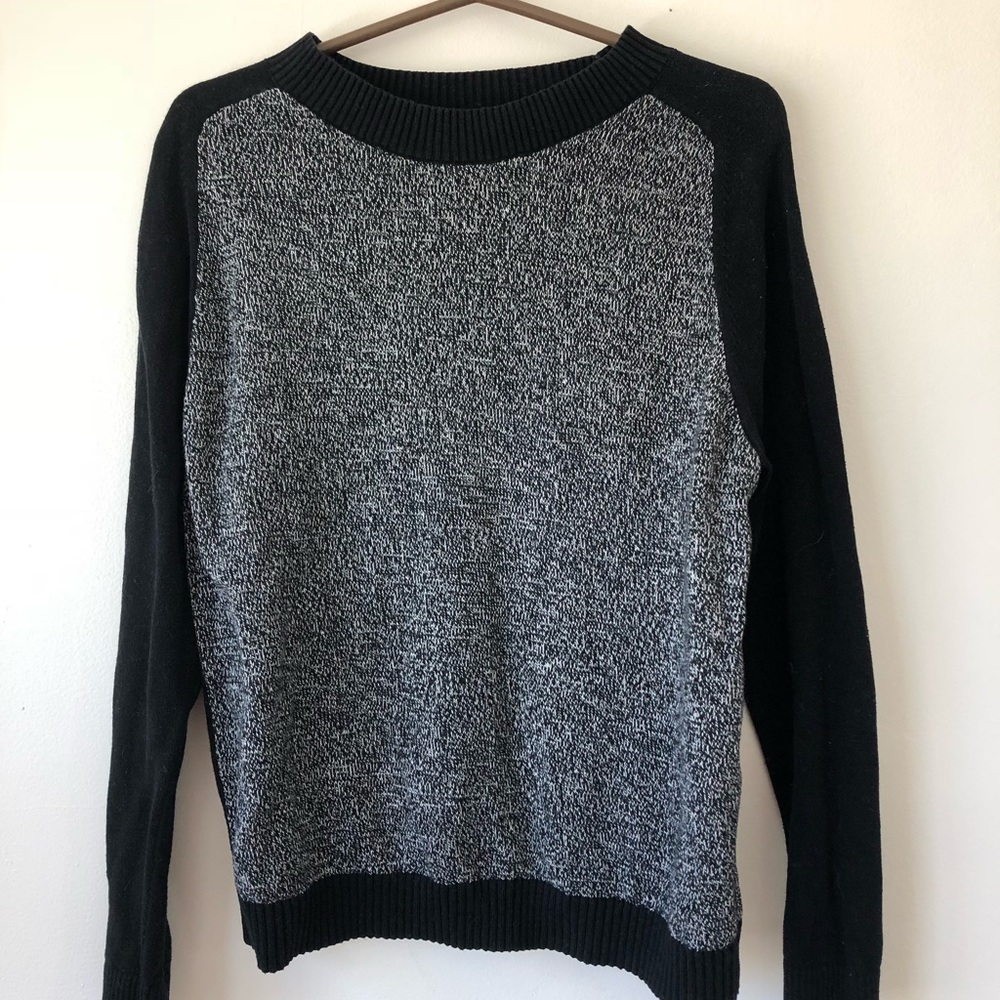 Gray and black gap sweater